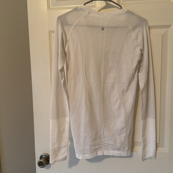 lululemon white swiftly tech long sleeve - Picture 2 of 3